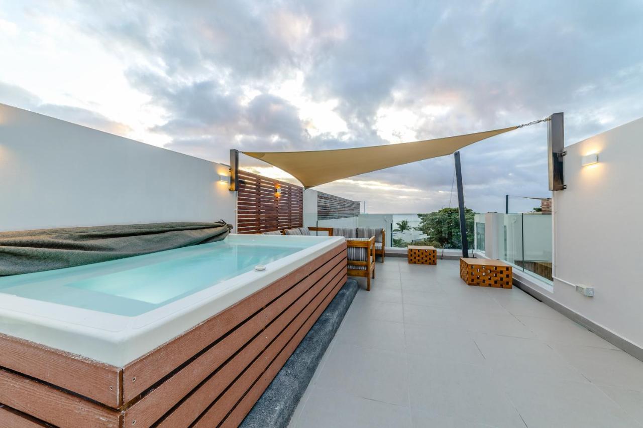 One Bay Residence Unit 15 - Penthouse With Private Roof Top, Jacuzzi And Sea View غراند بايَ المظهر الخارجي الصورة